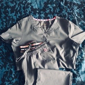 GREY HEARTSOUL SCRUBS